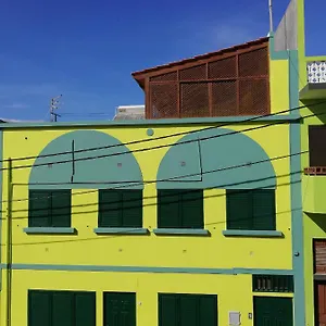 https://residencial-chez-flor.cape-verdehotels.com